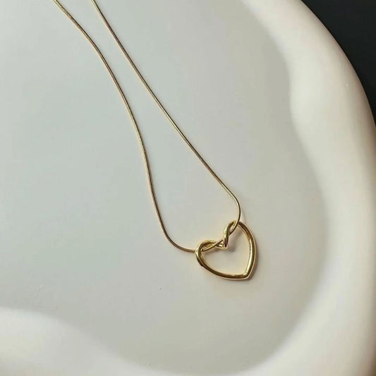 Minimal Heart Pendant